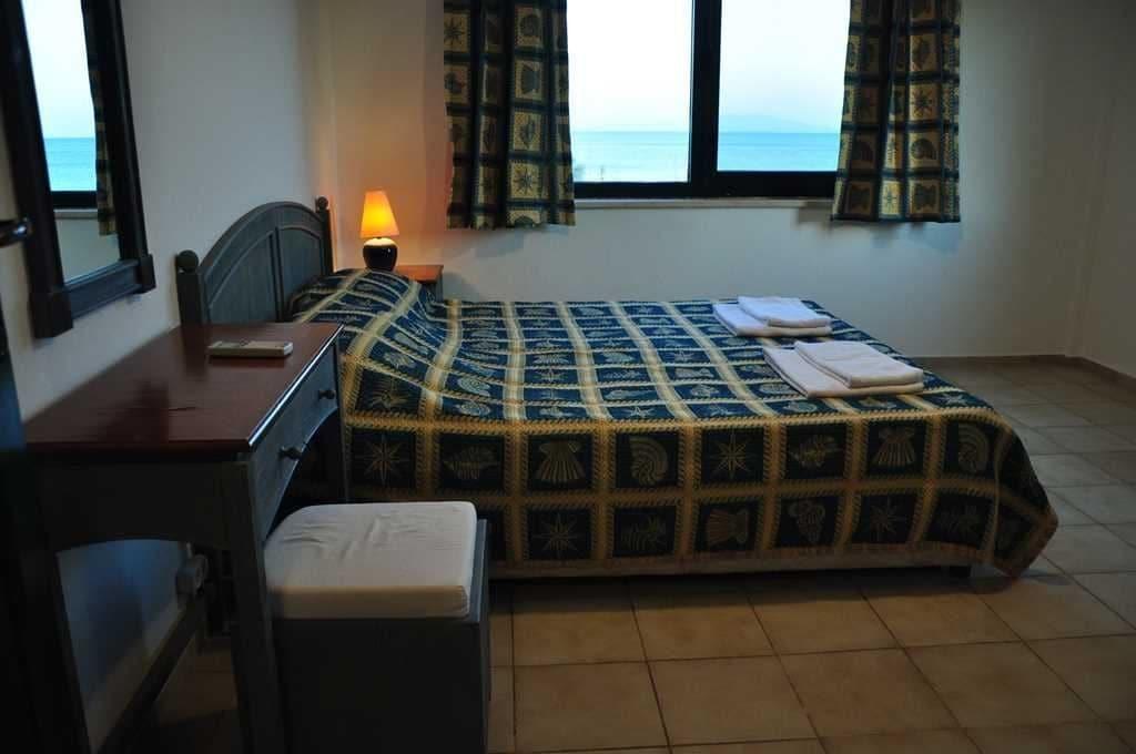 Ayvalı 팜 코트 스위트 아이발릭 B&B 외부 사진