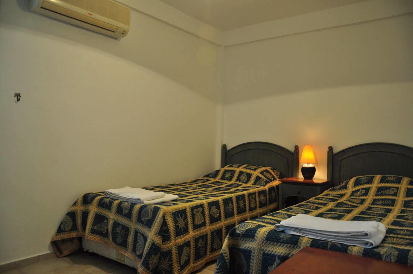 Ayvalı 팜 코트 스위트 아이발릭 B&B 외부 사진