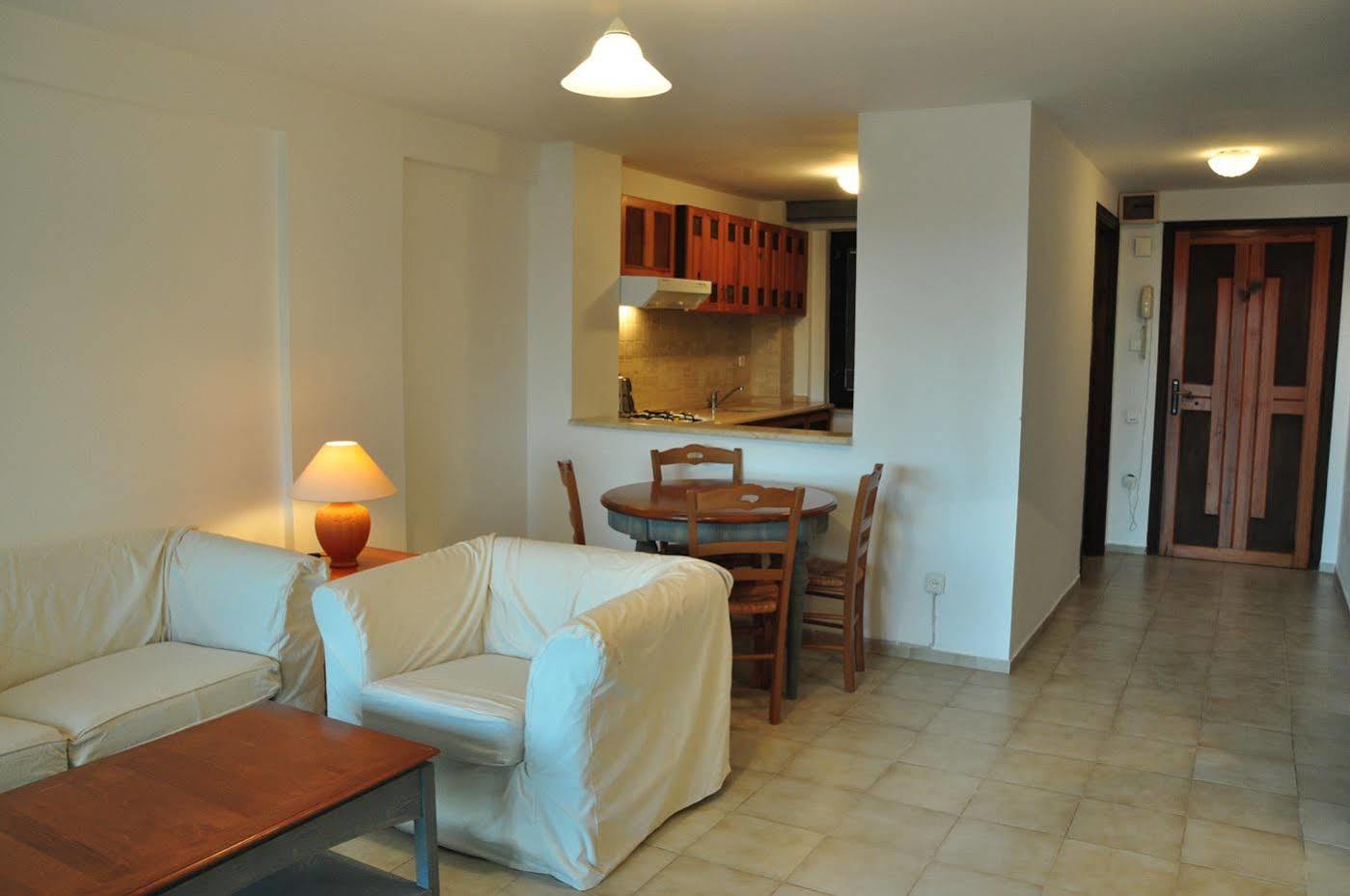 Ayvalı 팜 코트 스위트 아이발릭 B&B 외부 사진